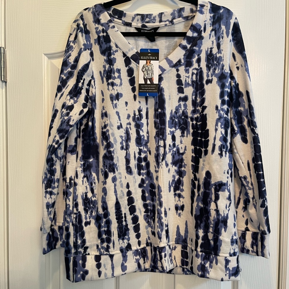 Ellen Tracy tunic with pockets